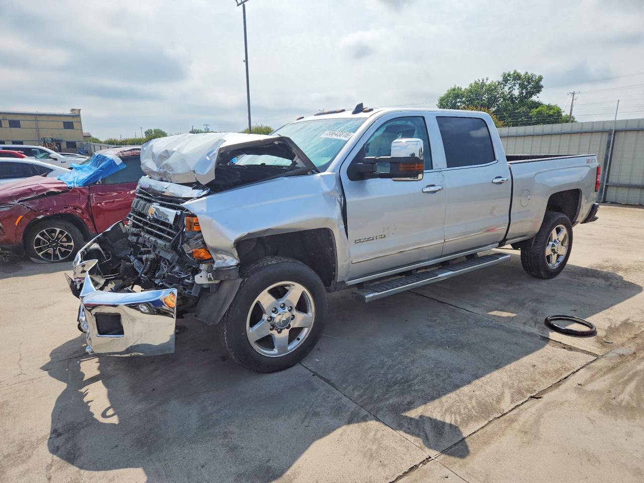 Salvage Chevrolet Silverado Image