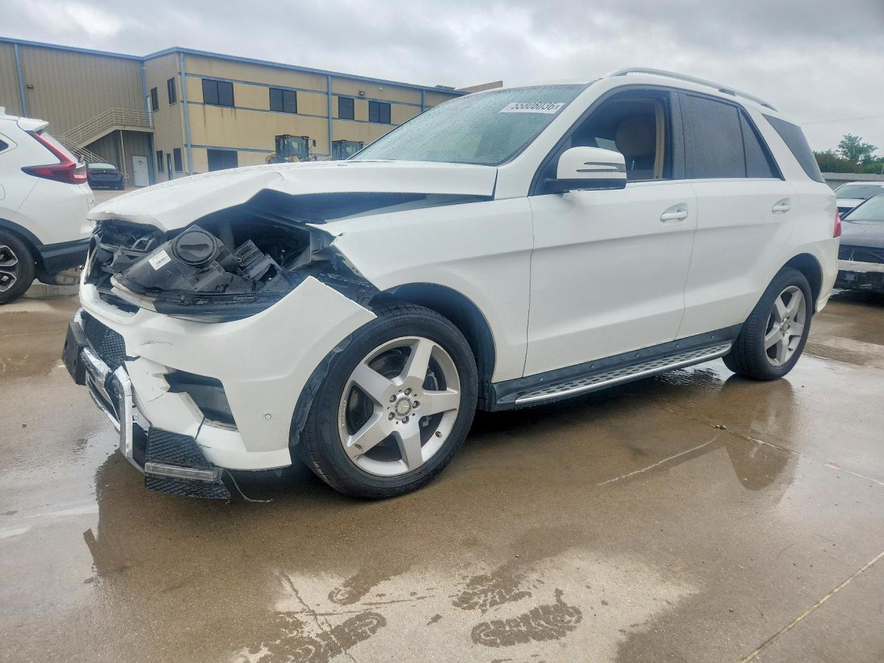 Salvage Mercedes-Benz M-Class Image