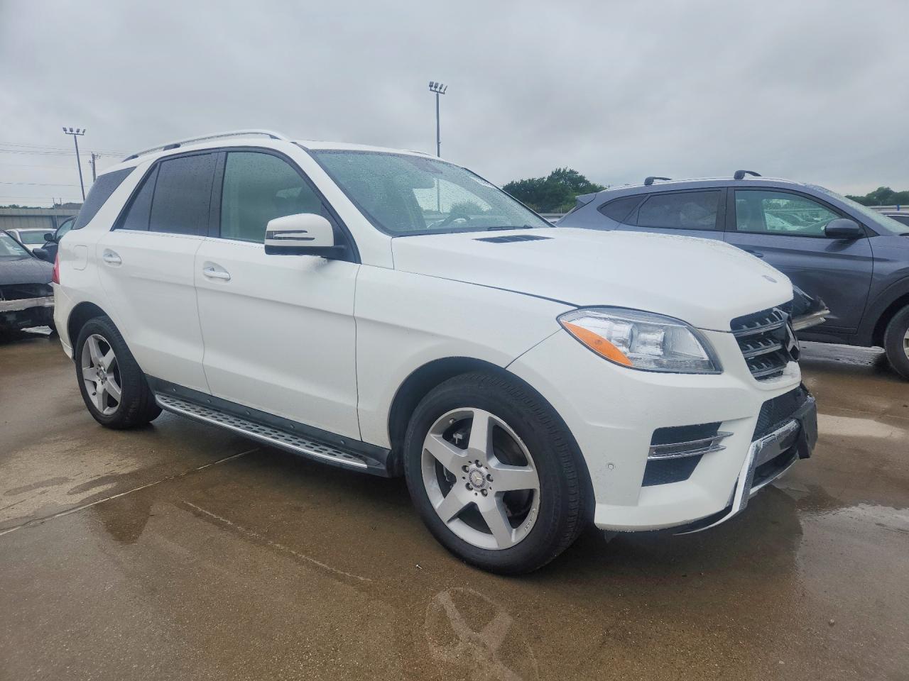 Mercedes-Benz M-Class 400 4matic
