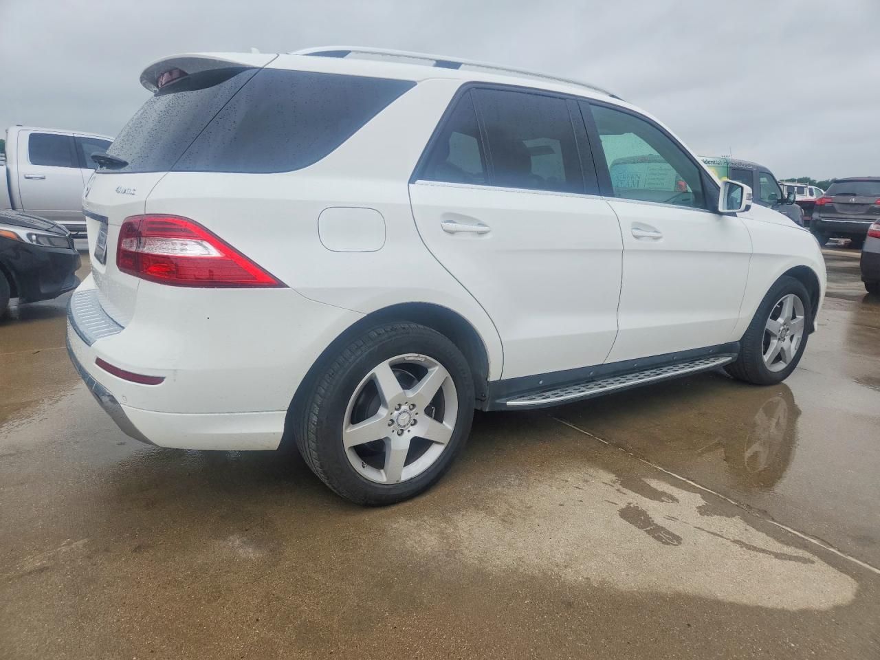 Mercedes-Benz M-Class 400 4matic