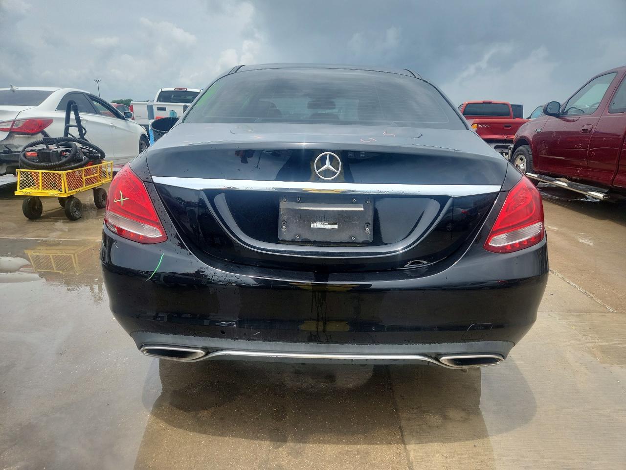 Mercedes-Benz C-Class 300