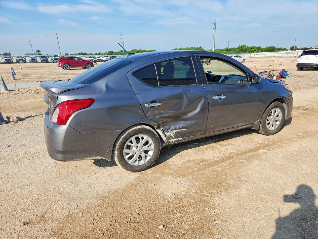 Nissan Versa