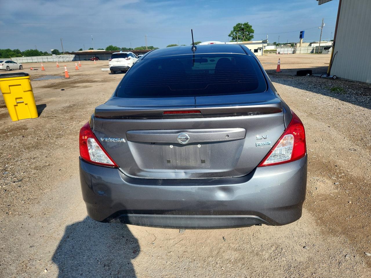 Nissan Versa