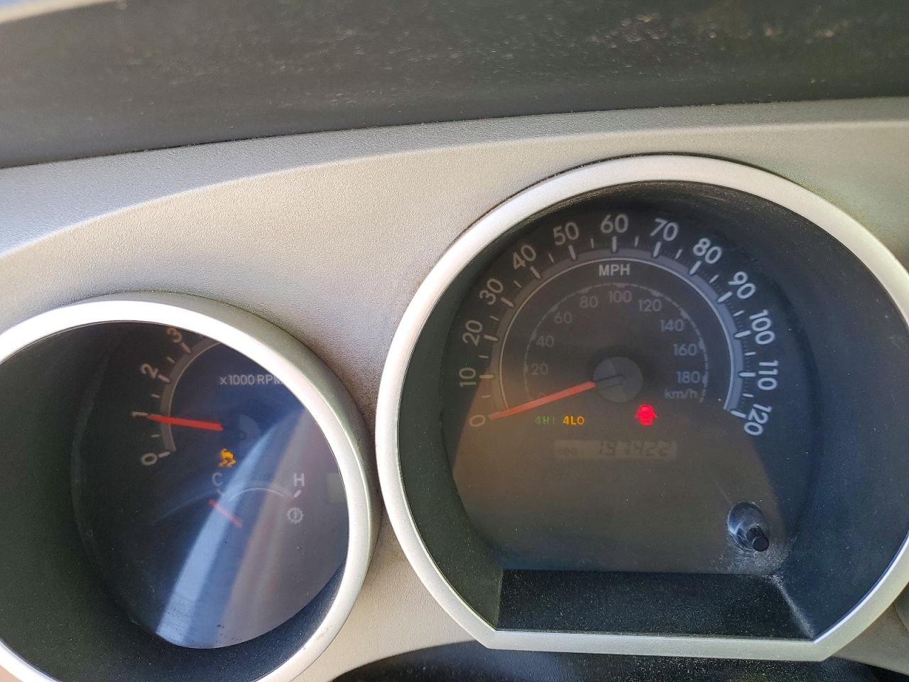 Toyota Tundra Crewmax Sr5