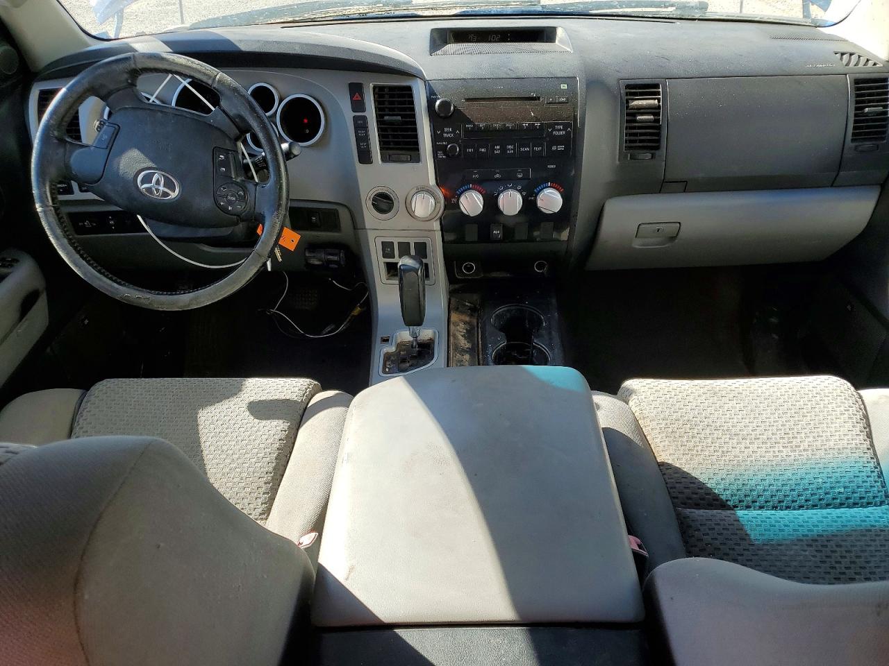 Toyota Tundra Crewmax Sr5