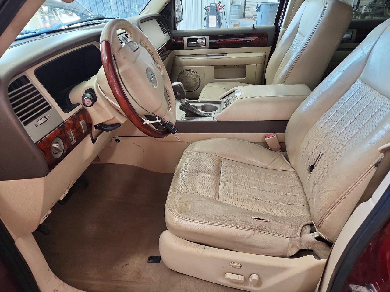 Lincoln Navigator
