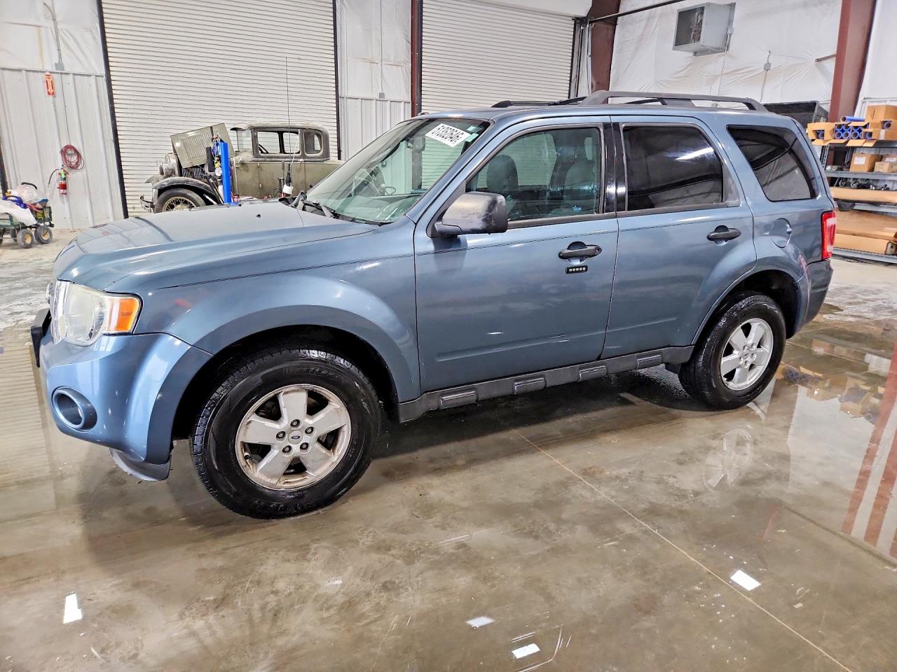 Salvage Ford Escape Image