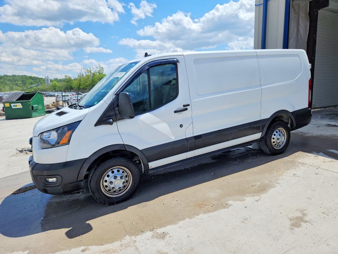 Salvage Ford Transit Image