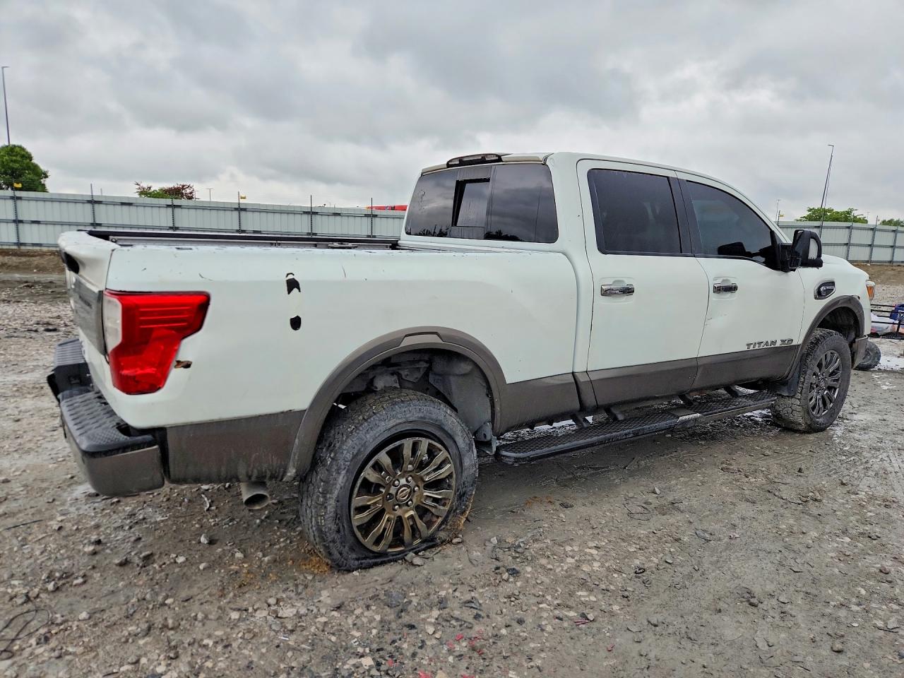 Nissan Titan Platinum Reserve