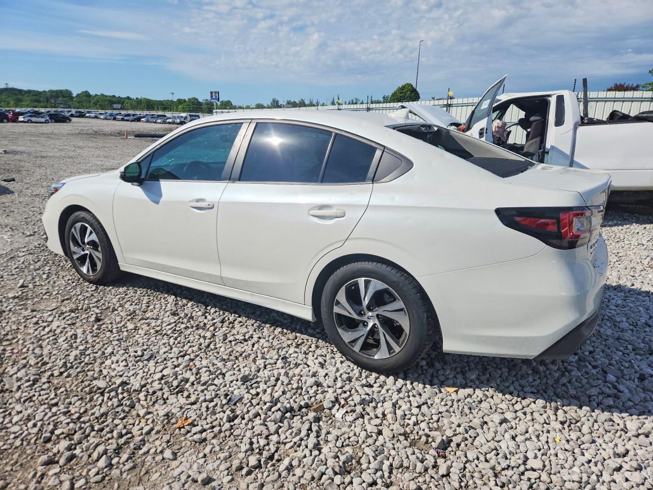Subaru Legacy Premium