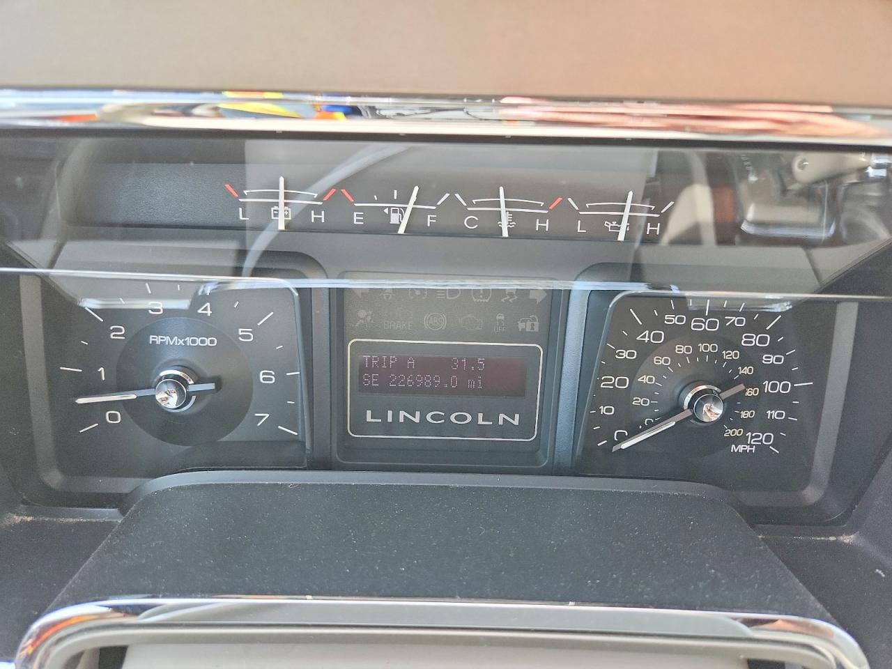 Lincoln Navigator L