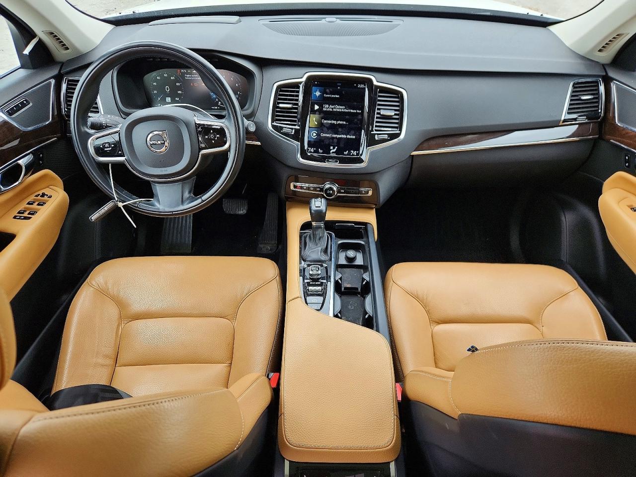 Volvo XC90 T6
