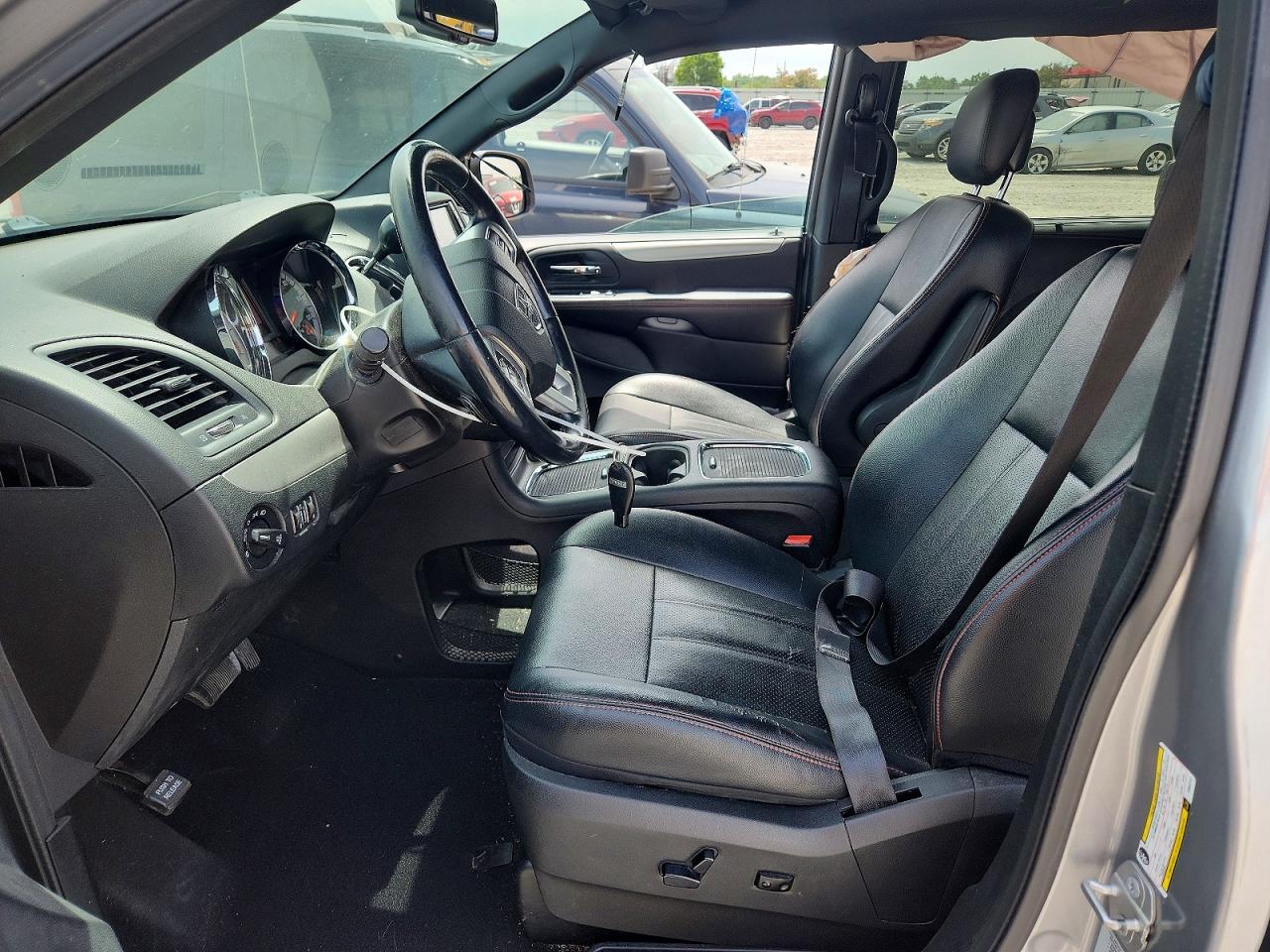 Dodge Caravan