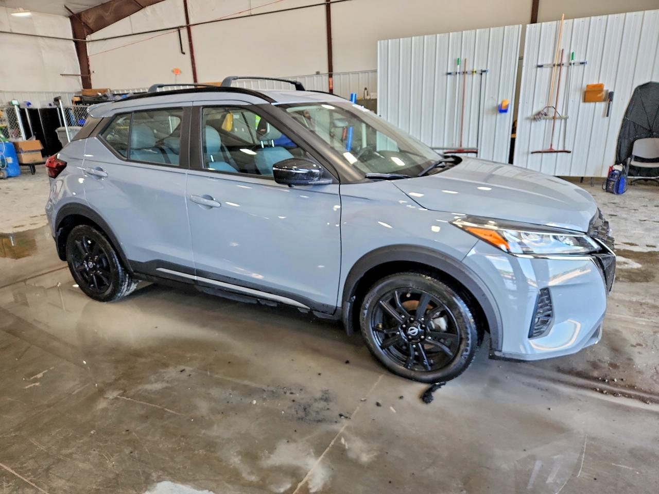 Nissan Kicks Sr