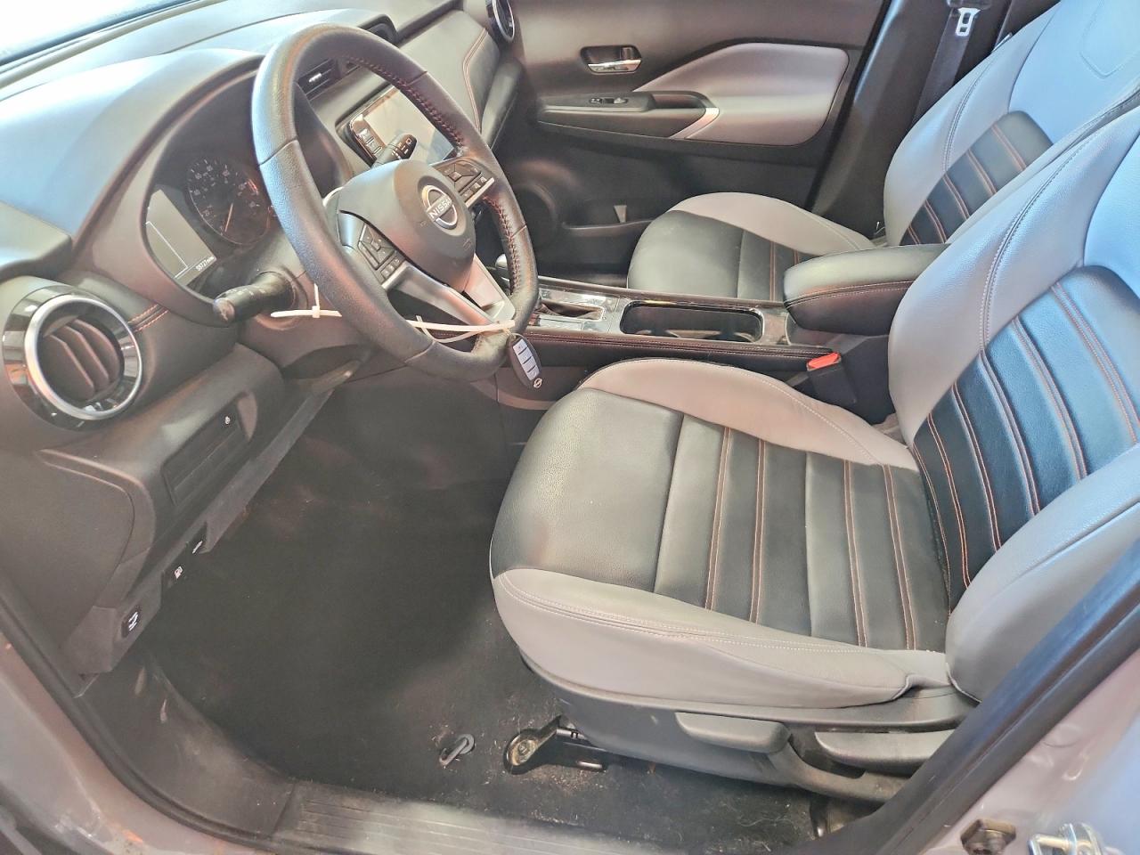 Nissan Kicks Sr