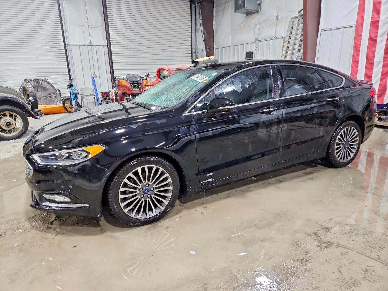 Salvage Ford Fusion Image