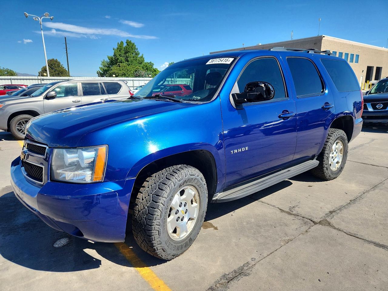 Salvage Chevrolet Tahoe Image