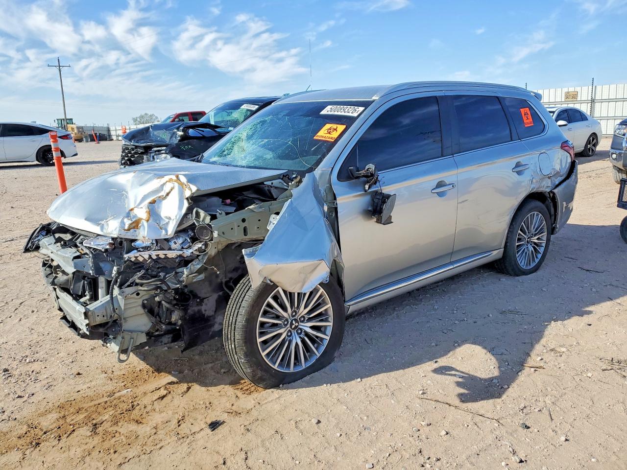 Salvage Mitsubishi Outlander Image
