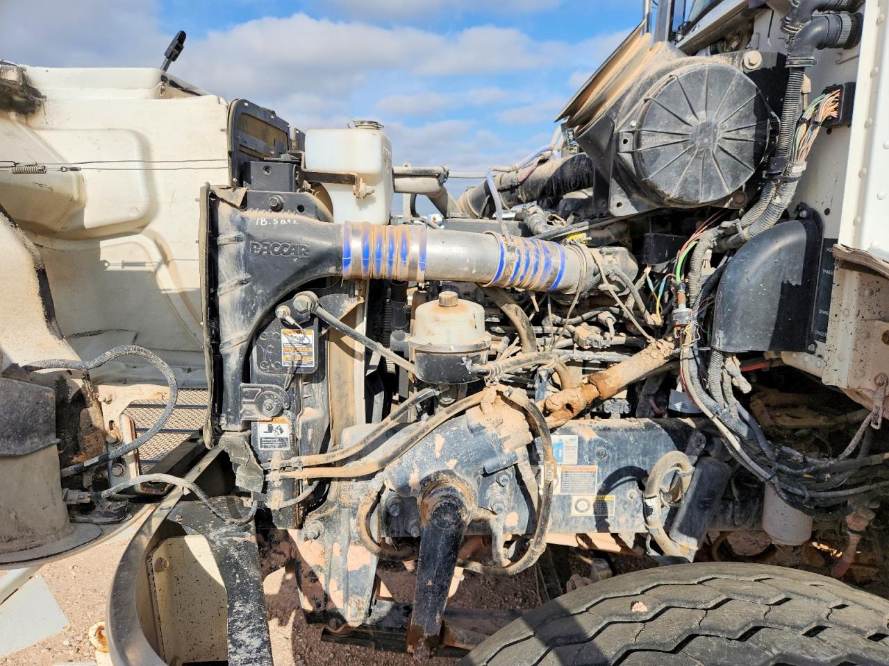 Peterbilt 348