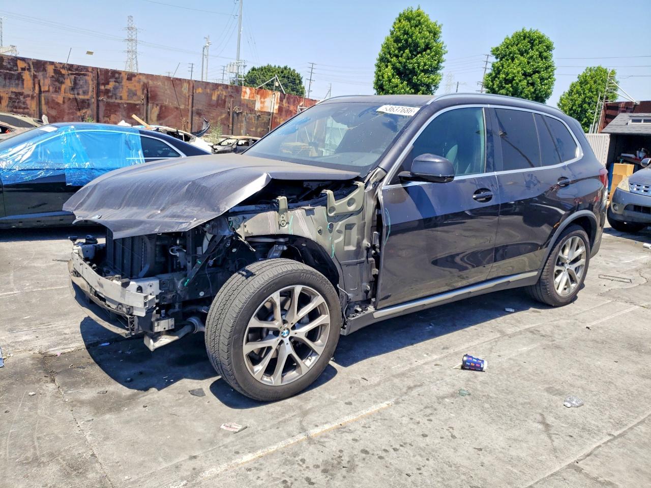 Salvage BMW X Series Image