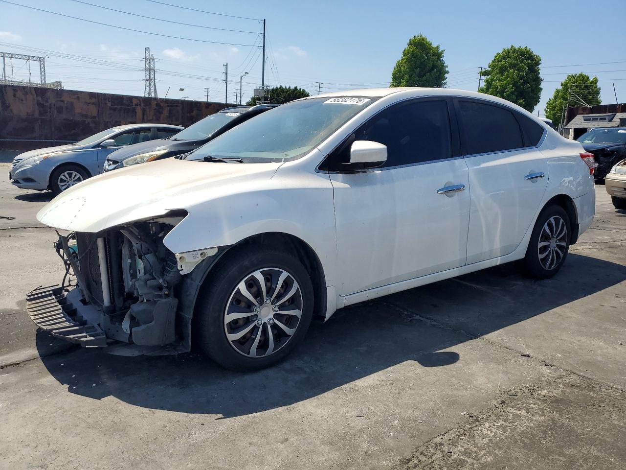 Salvage Nissan Sentra Image