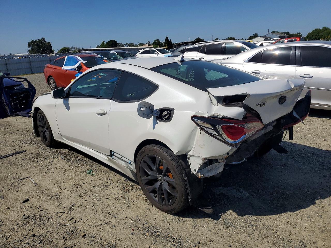 Hyundai Genesis 2.0t