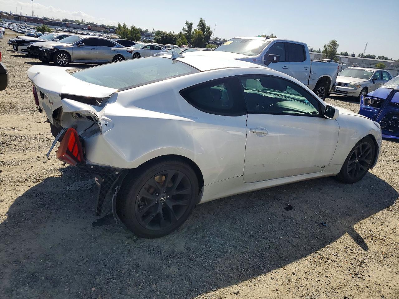 Hyundai Genesis 2.0t