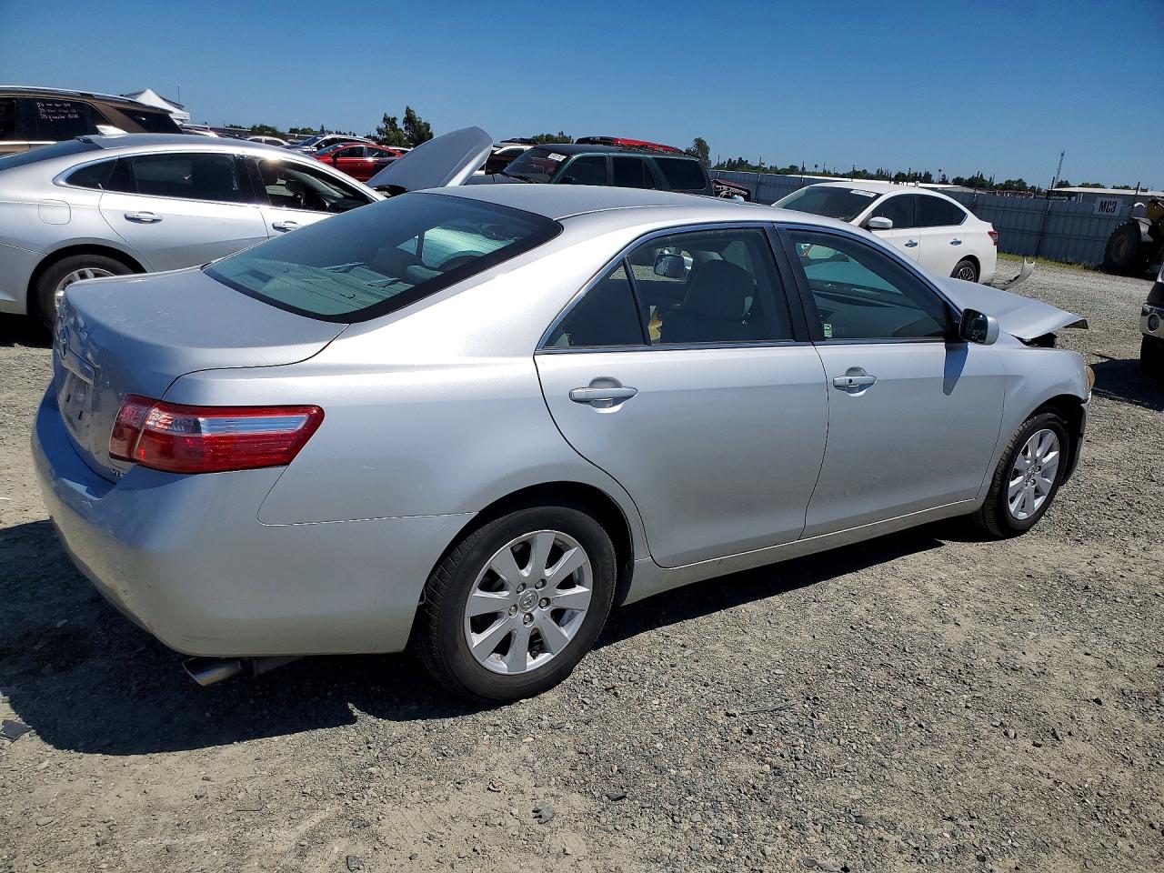 Toyota Camry Xle V6