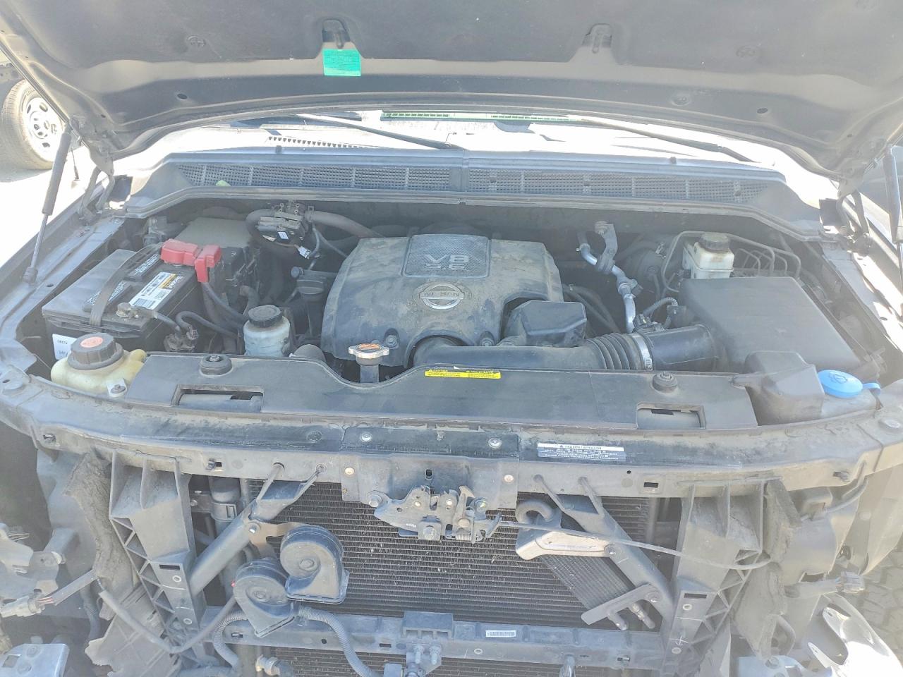 Nissan Titan Sv