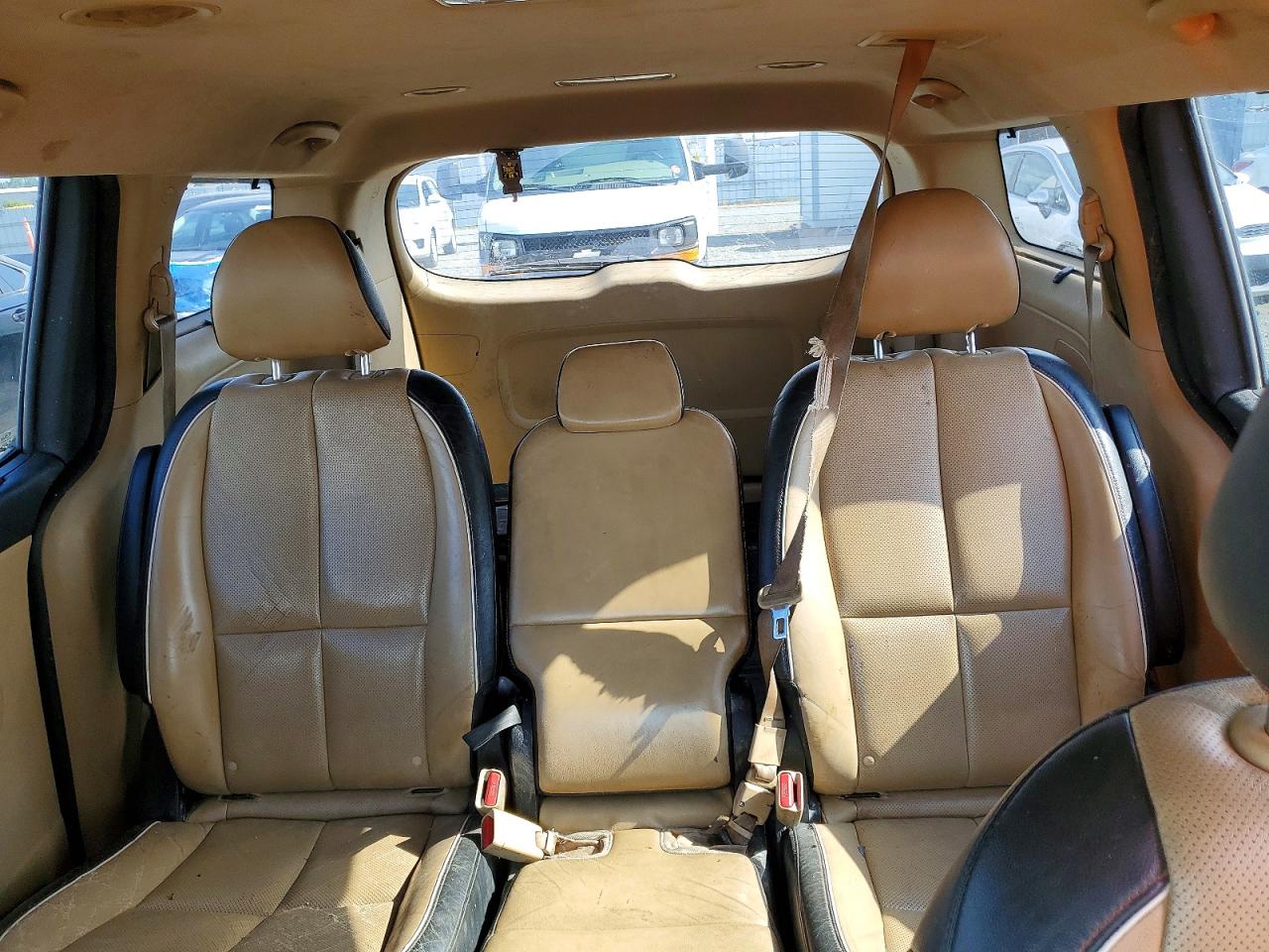 Kia Sedona Lx