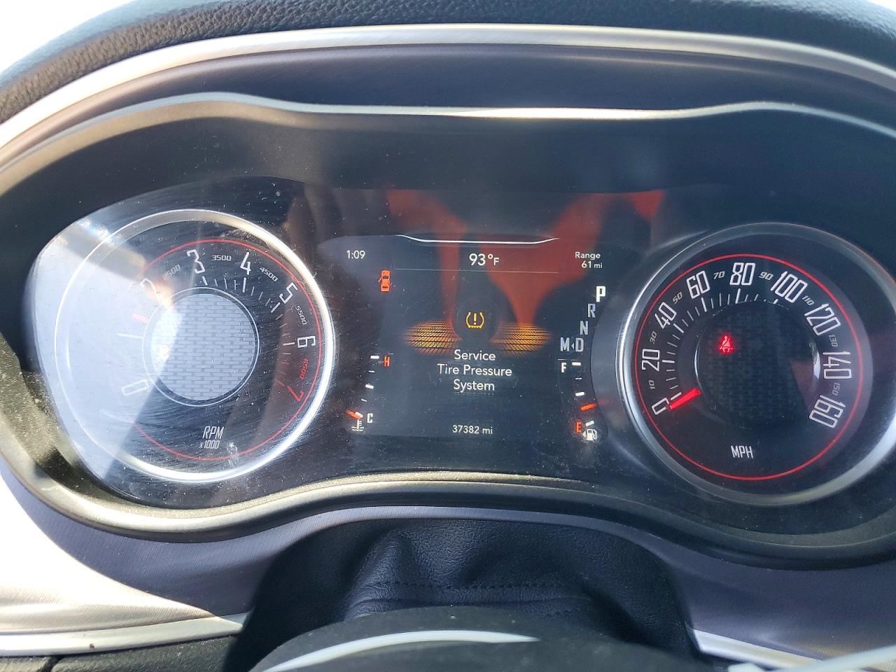 Dodge Challenger Sxt