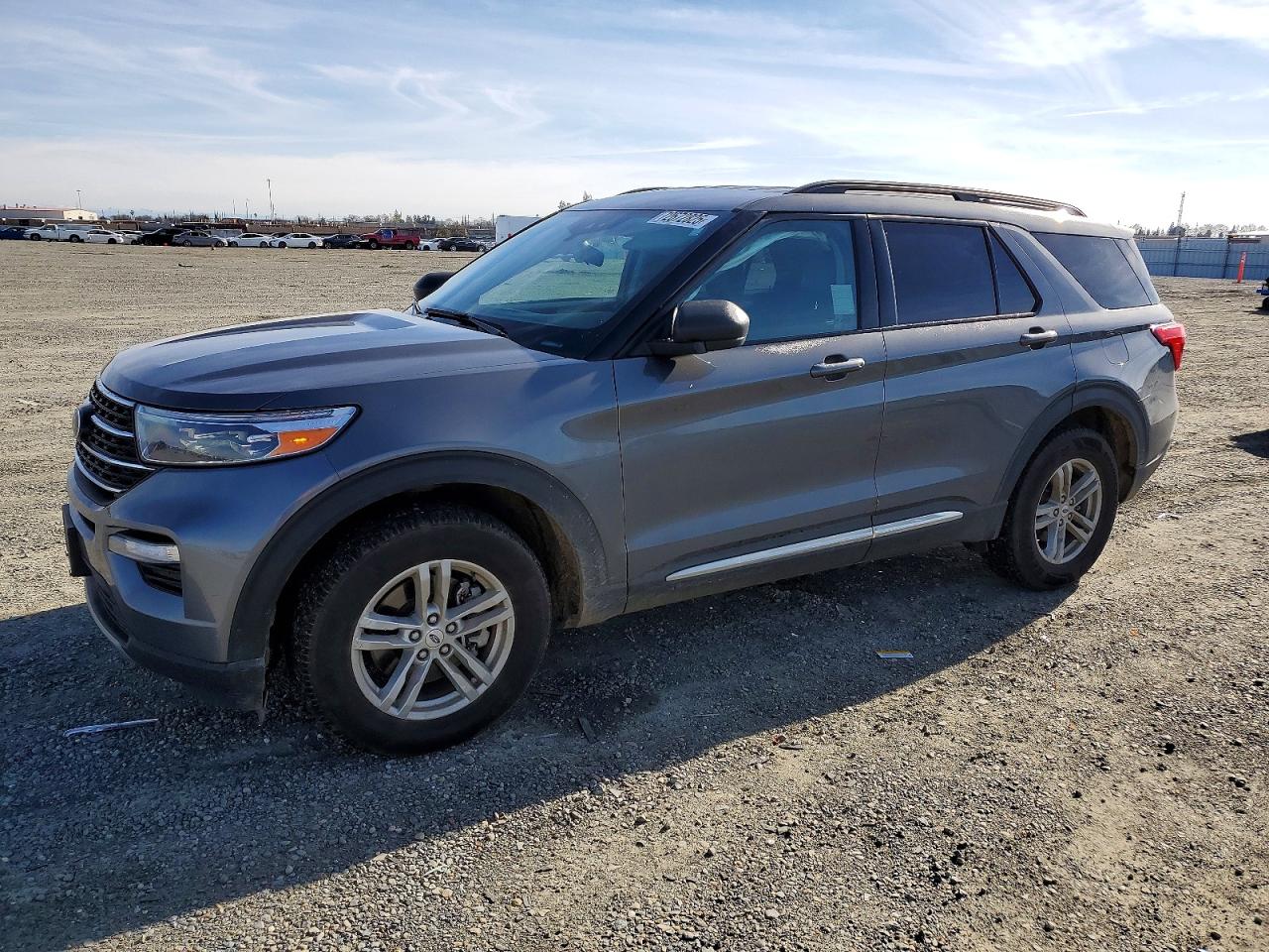 Salvage Ford Explorer Image