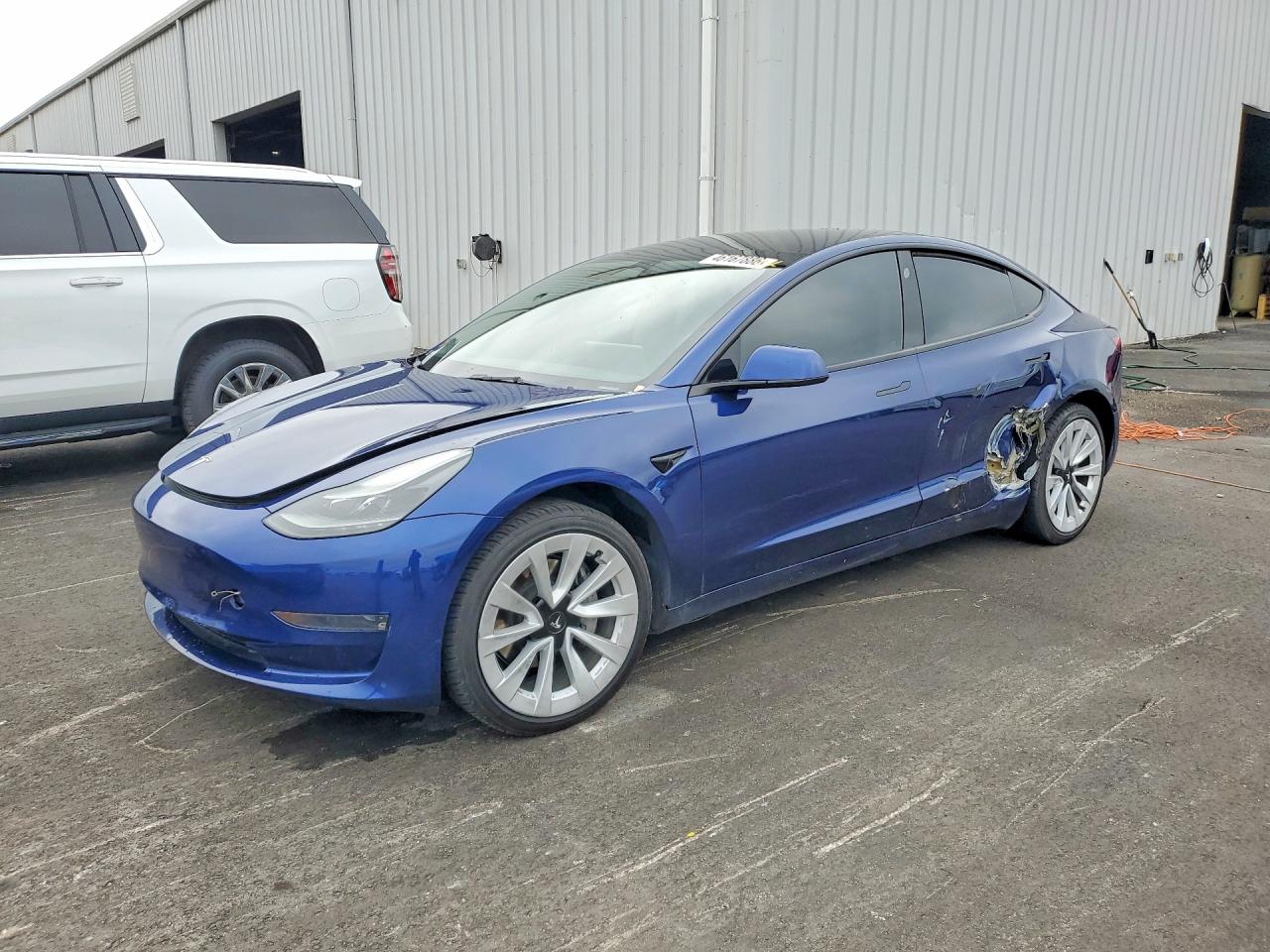 Salvage Tesla Model 3 Image