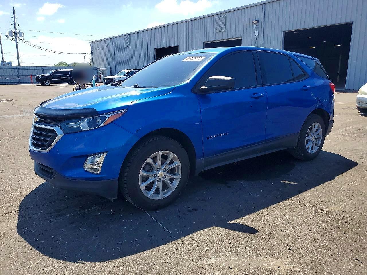 Salvage Chevrolet Equinox Image