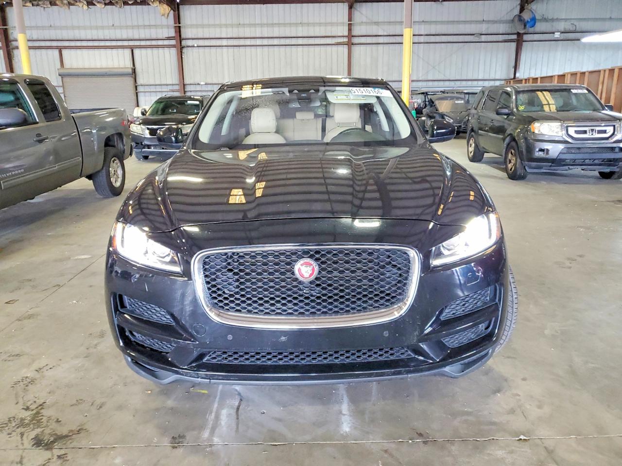 Jaguar F-PACE Premium