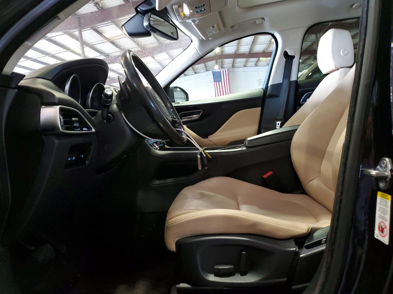 Jaguar F-PACE Premium