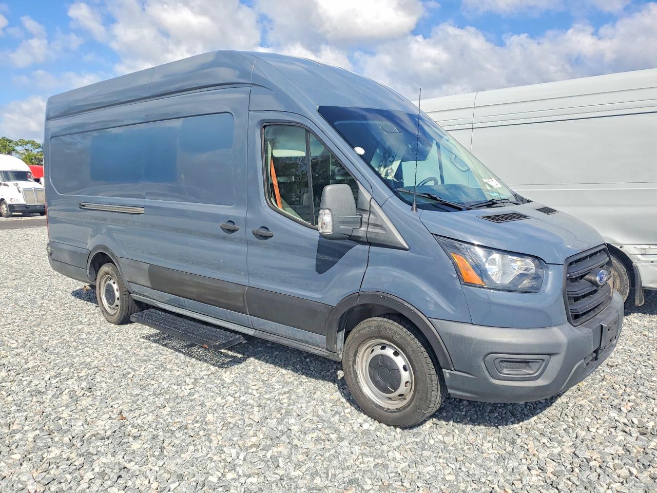 Ford Transit T-250