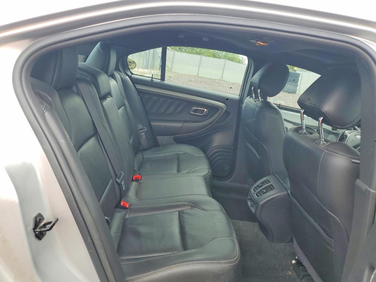 Ford Taurus Sel