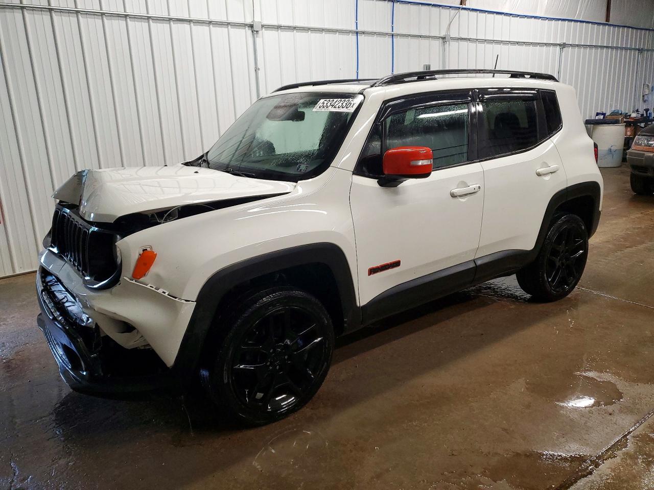 Salvage Jeep Renegade Image