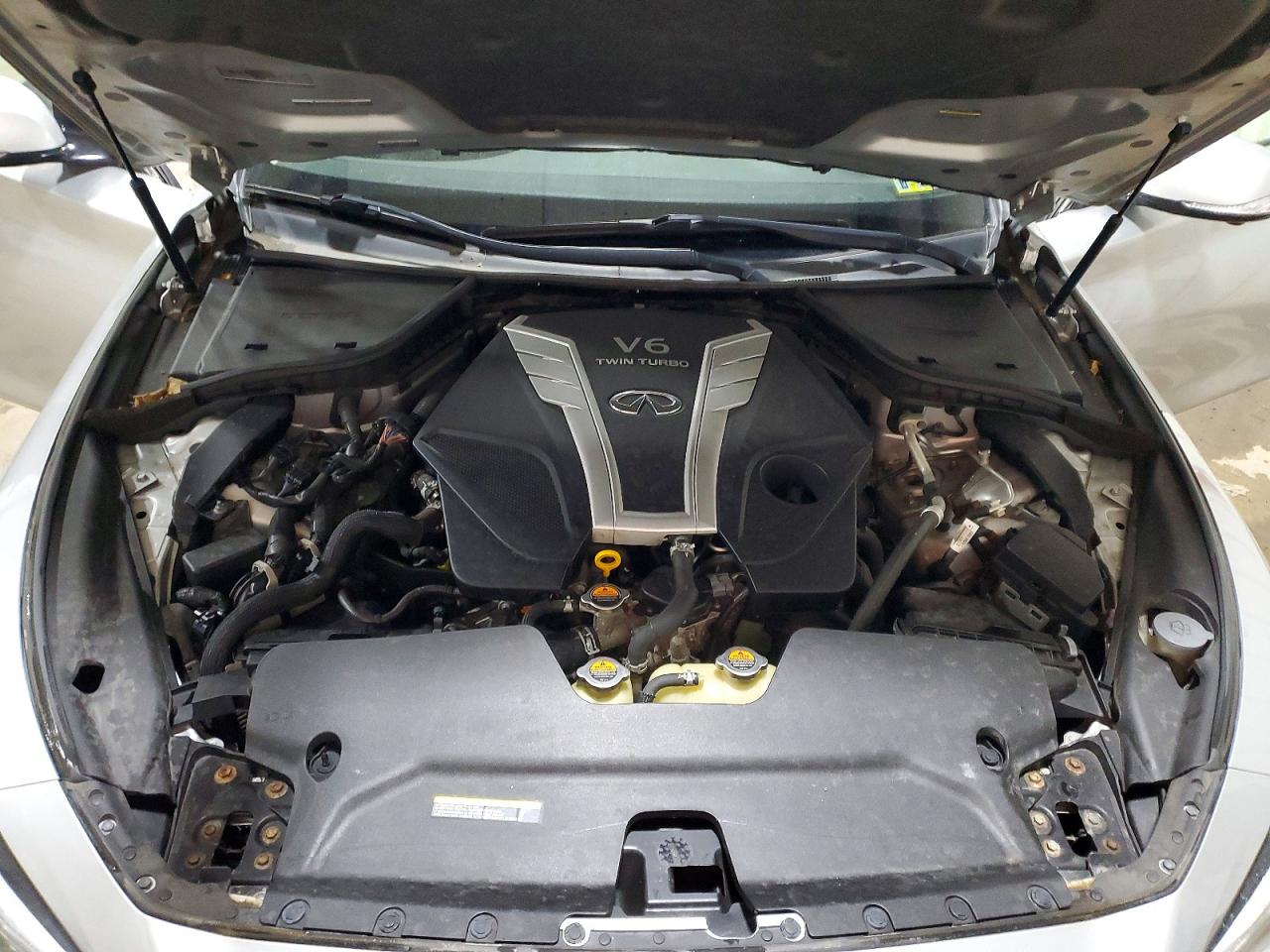 INFINITI Q50 3.0t P 3.0t Premium