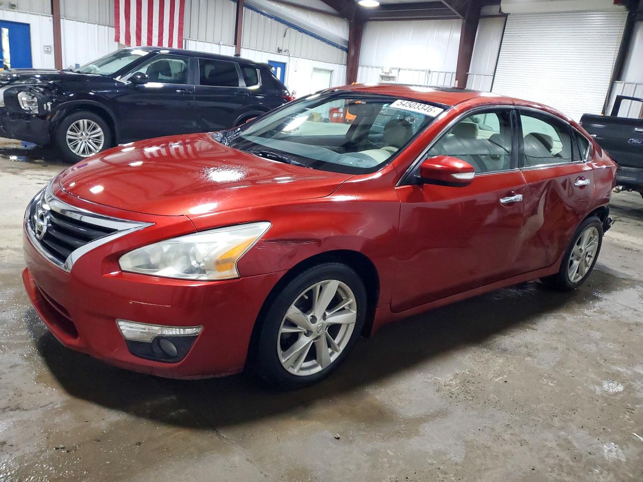 Salvage Nissan Altima Image