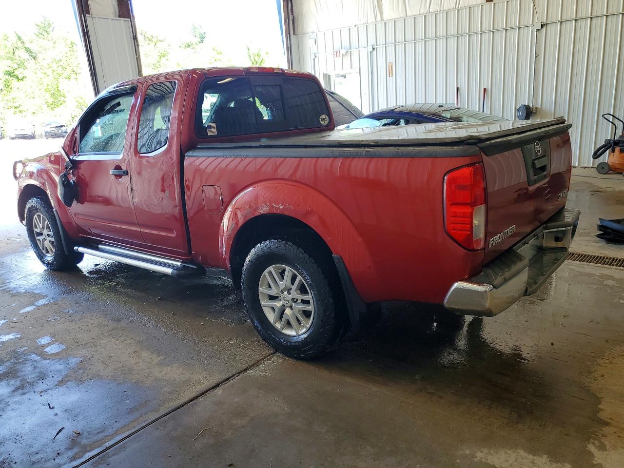 Nissan Frontier Sv V6