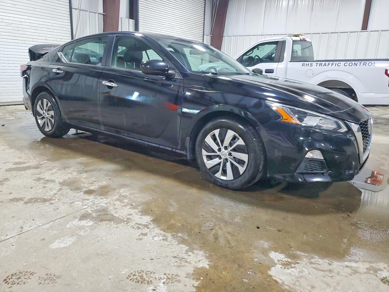 Nissan Altima S