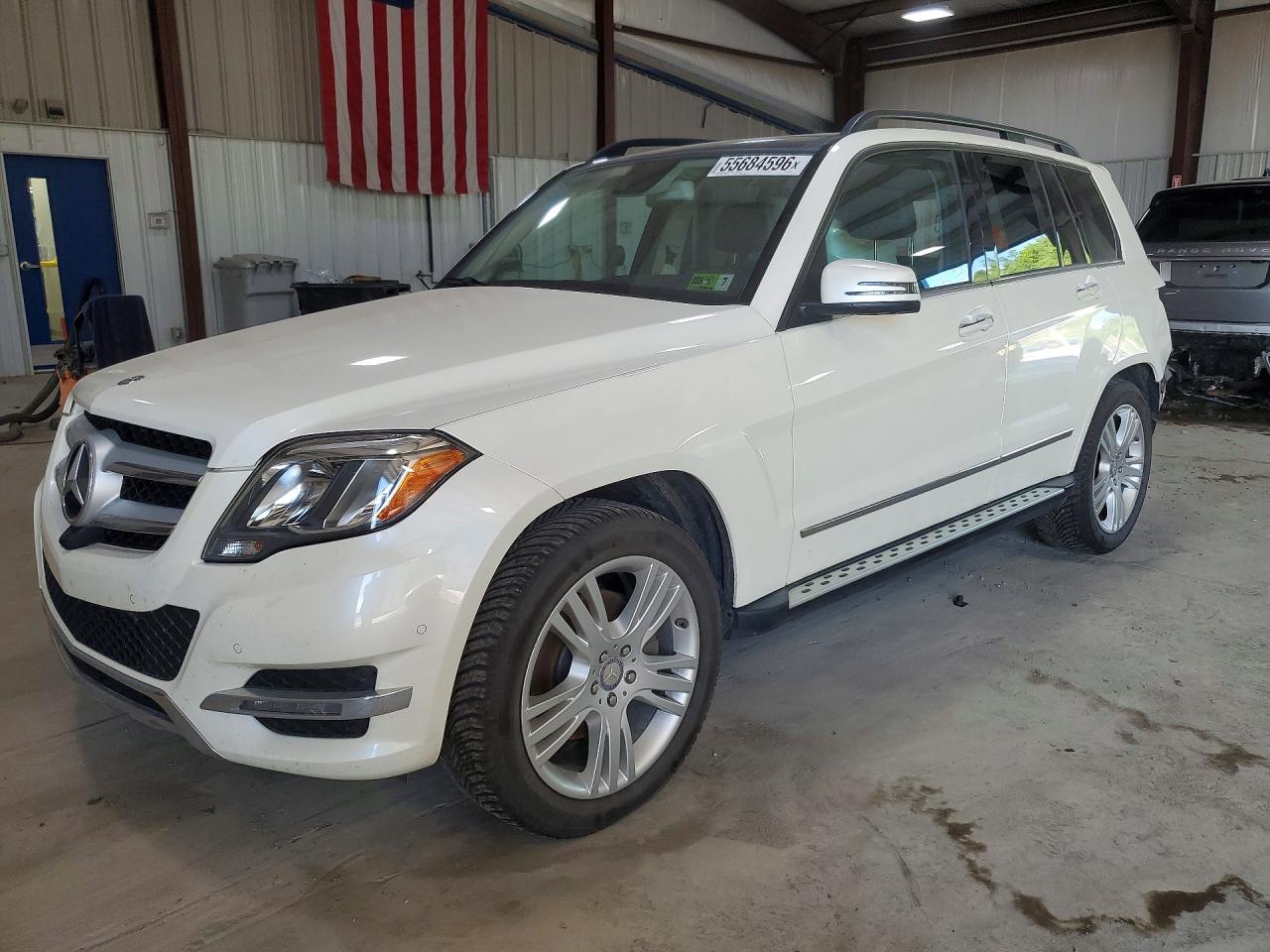 Salvage Mercedes-Benz GLK Image