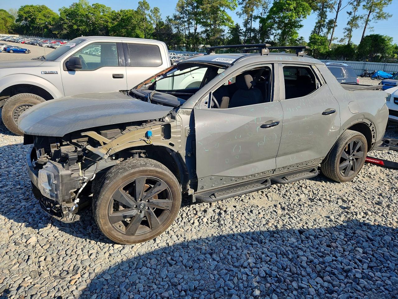 Salvage Hyundai SANTA CRUZ Image