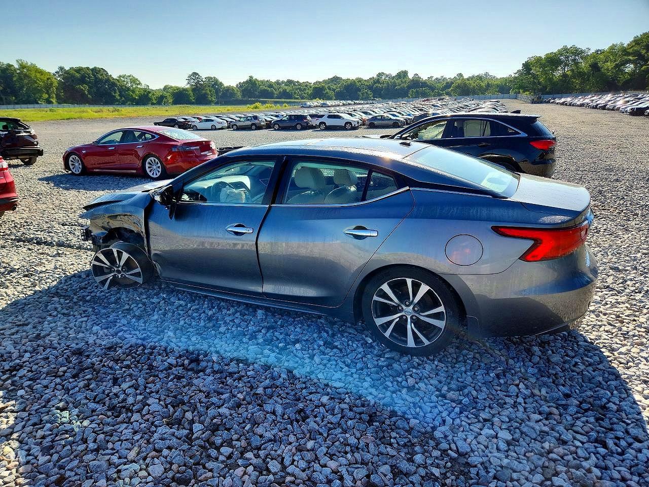 Nissan Maxima Platinum
