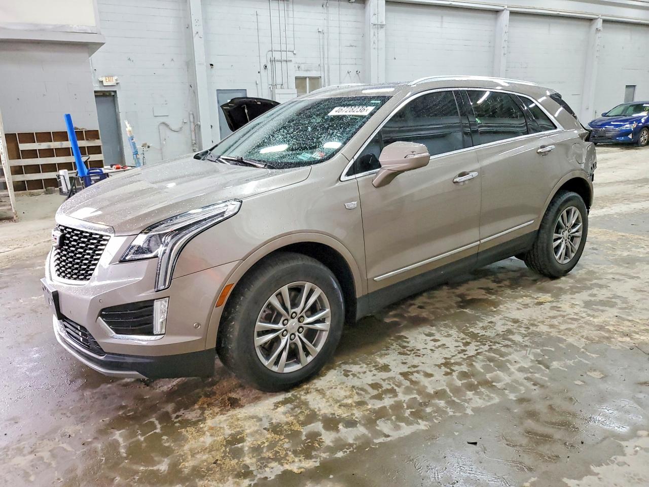 Salvage Cadillac XT5 Image