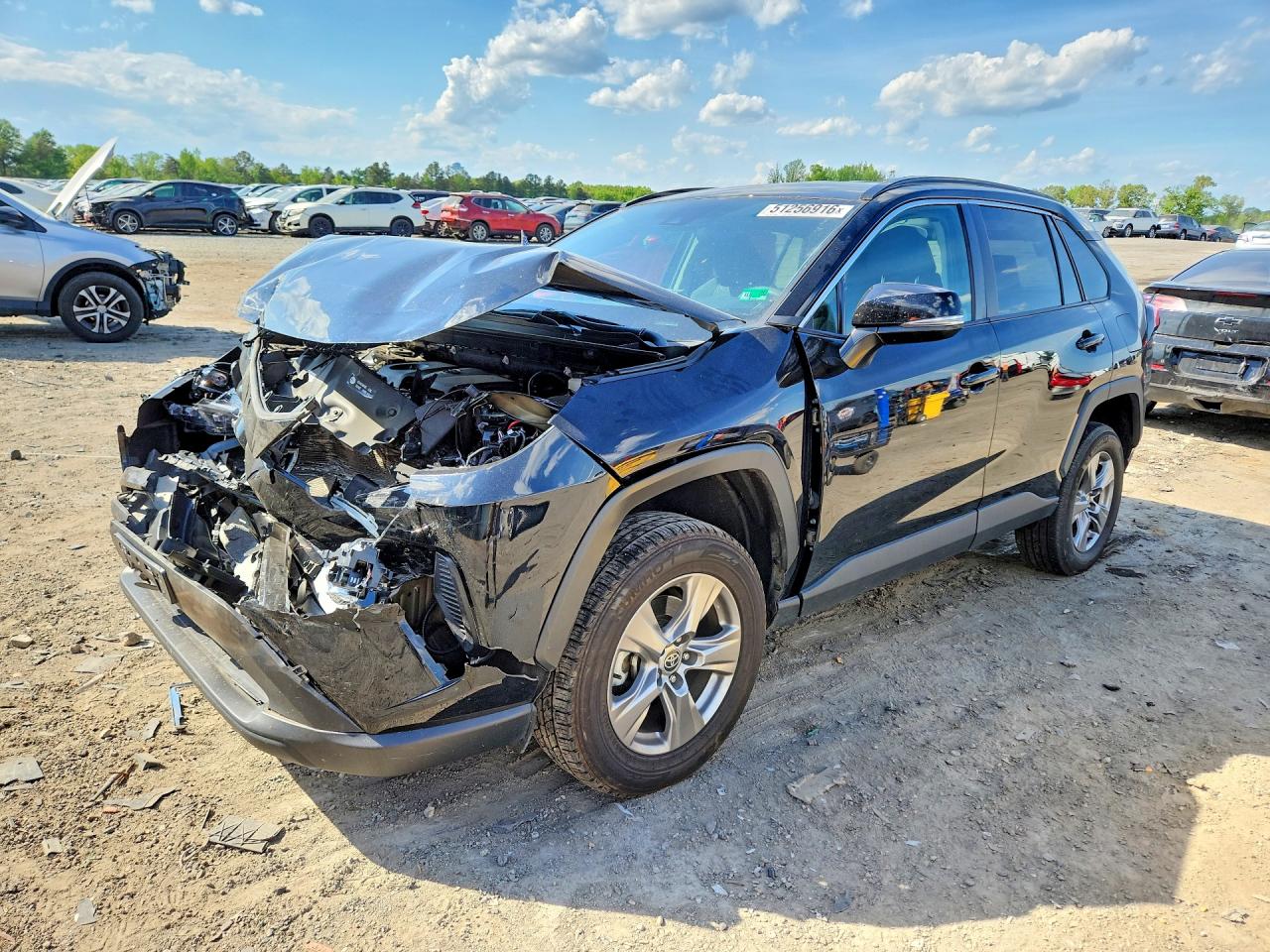 Salvage Toyota RAV4 Image