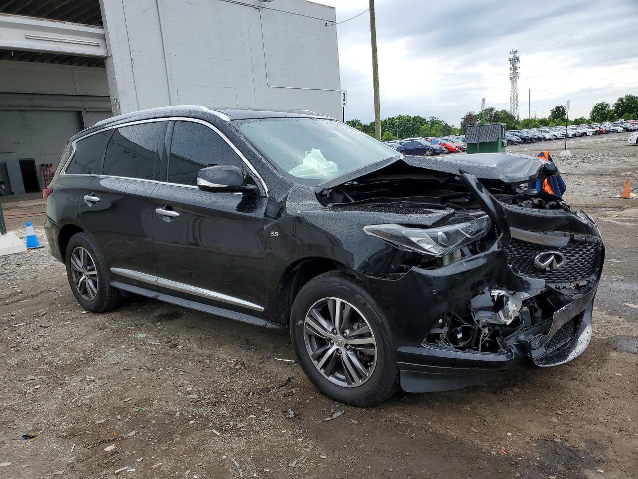 INFINITI Qx Luxe