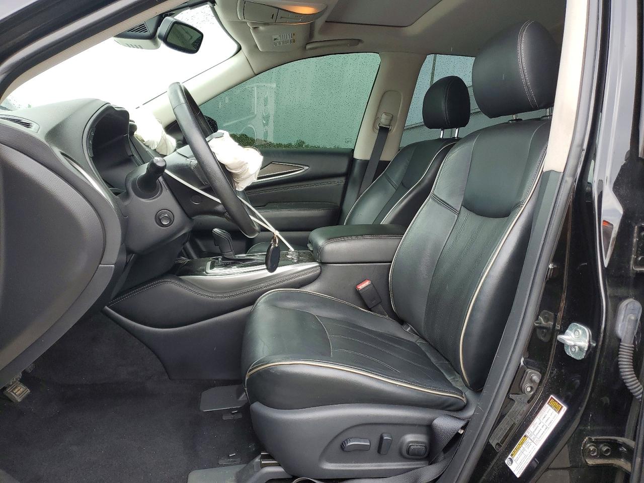 INFINITI Qx Luxe